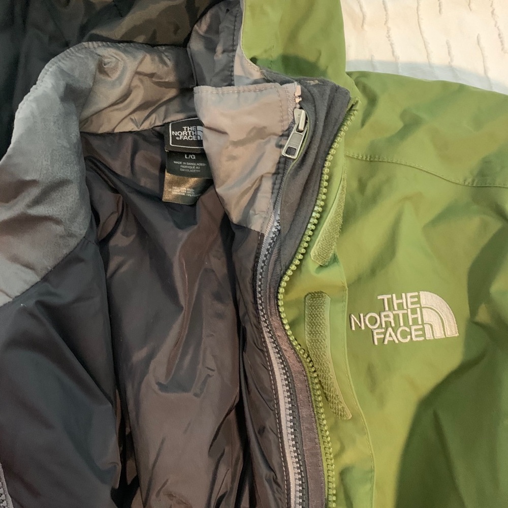 Men’s North Face Olive Green Ski Coat
